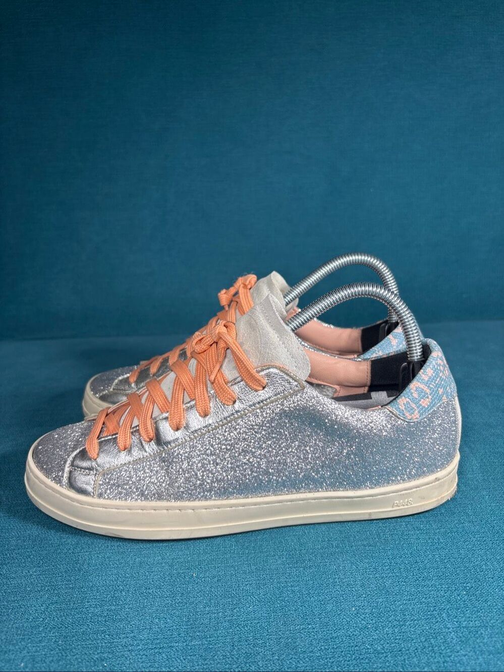 P448 John Silver Glitter Lace Up Sneakers Women's Size EU 39 / US 8.5-9 Made In